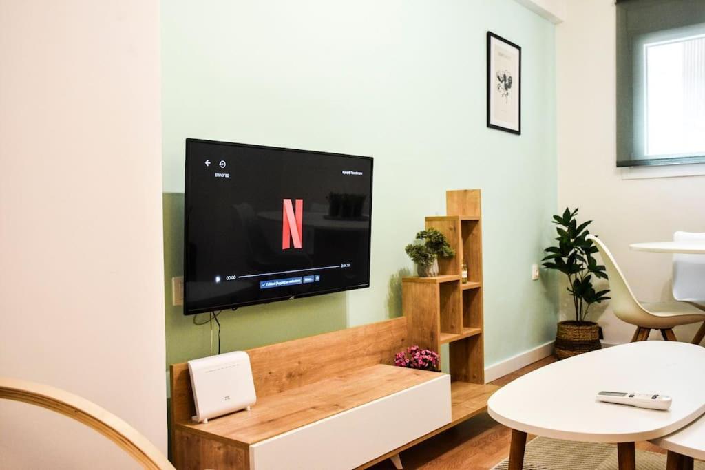 Newly Renovated-City Center Apartment Atenas Exterior foto