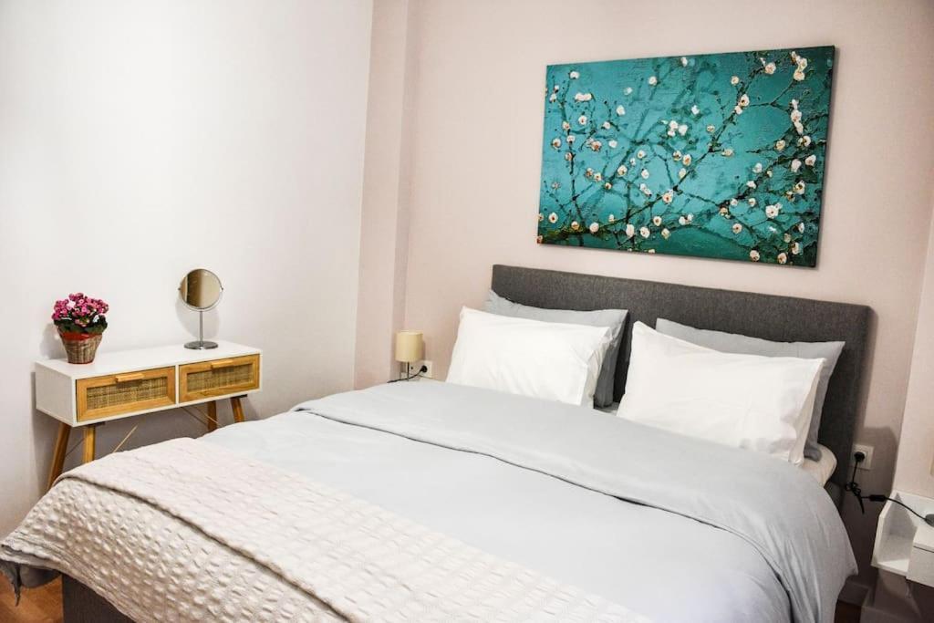 Newly Renovated-City Center Apartment Atenas Exterior foto