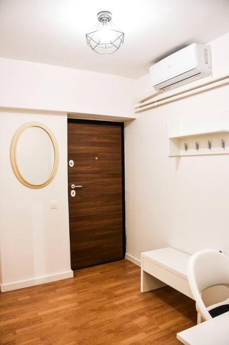 Newly Renovated-City Center Apartment Atenas Exterior foto