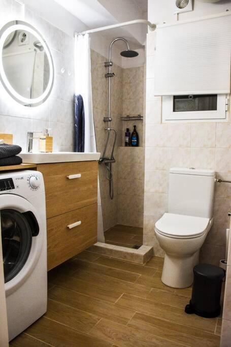 Newly Renovated-City Center Apartment Atenas Exterior foto