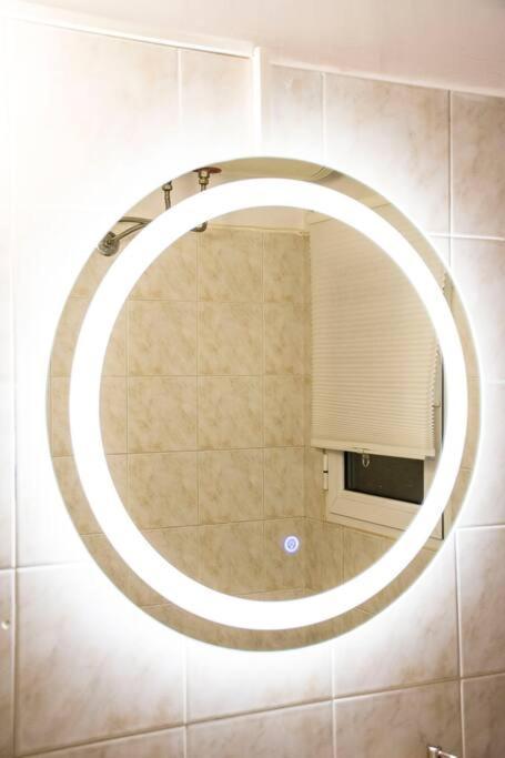 Newly Renovated-City Center Apartment Atenas Exterior foto